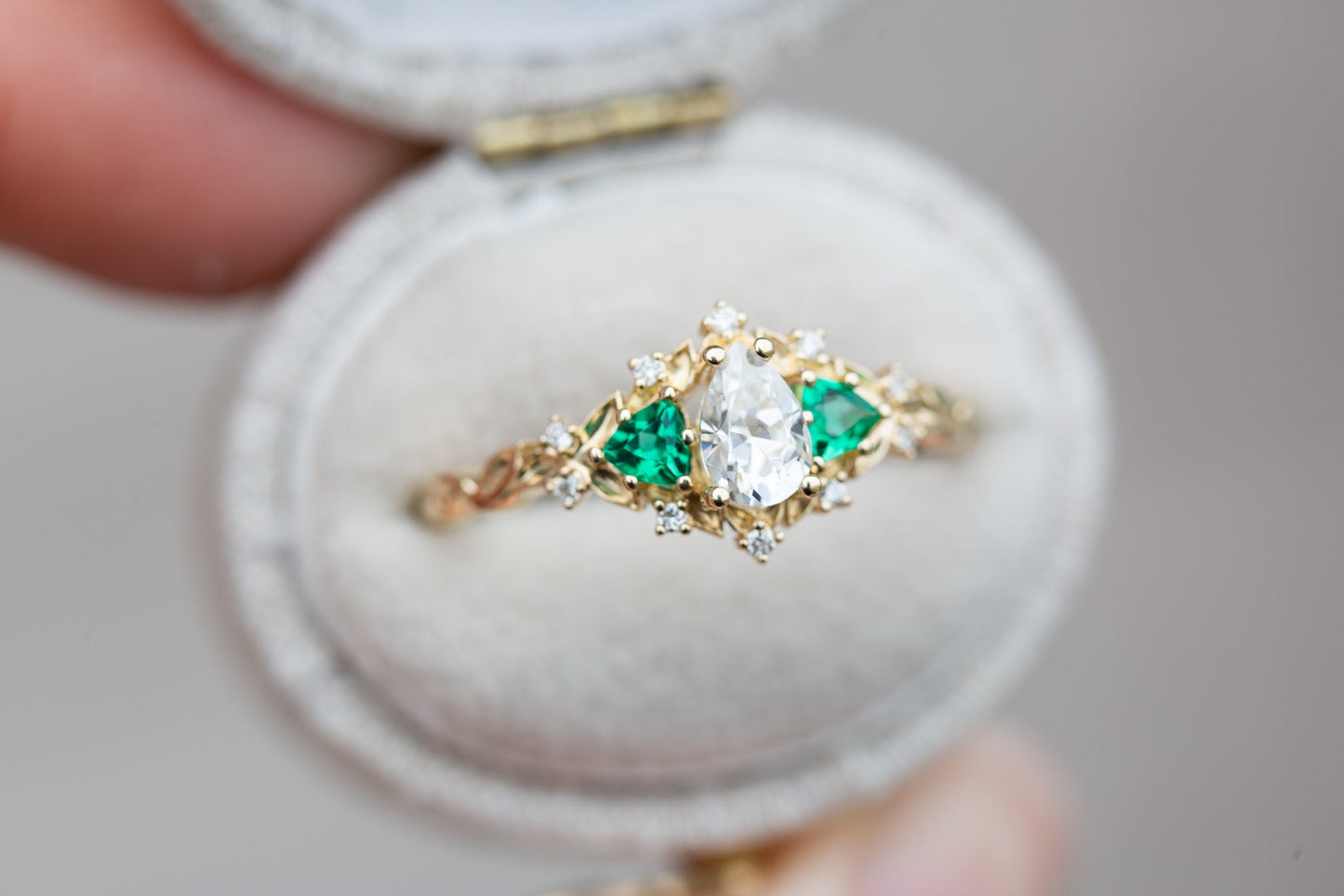 [Oramore Jewelry]Briar rose three stone with pear moissanite and lab emerald (fairy queen ring)