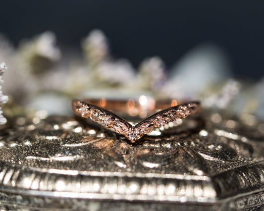 [Oramore Jewelry]Chevron leaf diamond wedding band
