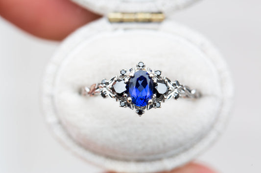 [Oramore Jewelry]Briar rose three stone with blue sapphire and black diamonds