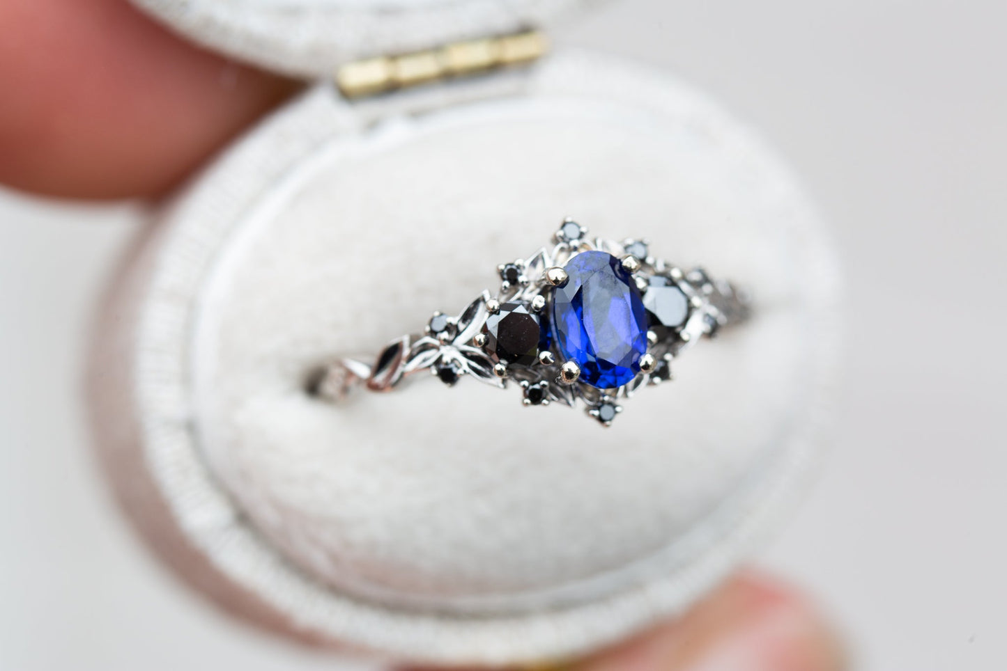 [Oramore Jewelry]Briar rose three stone with blue sapphire and black diamonds