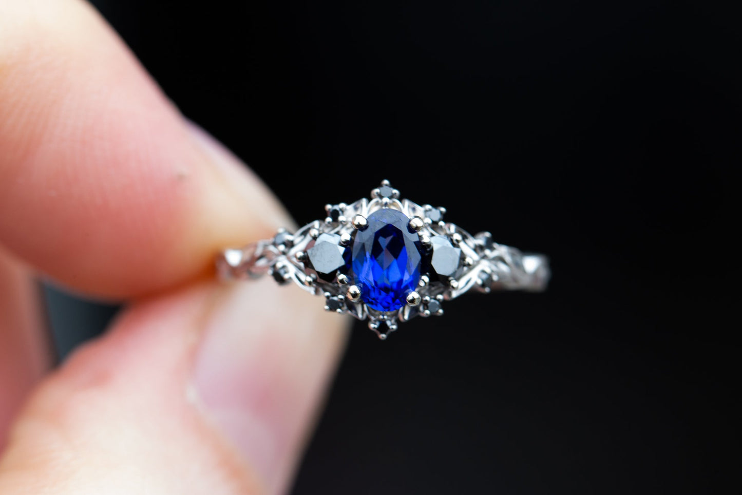 [Oramore Jewelry]Briar rose three stone with blue sapphire and black diamonds