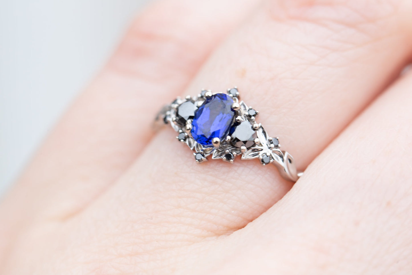 [Oramore Jewelry]Briar rose three stone with blue sapphire and black diamonds