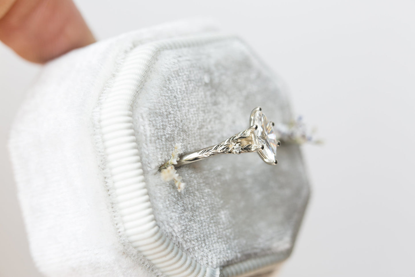 [Oramore Jewelry]Marquise moissanite leaf cathedral engagement ring