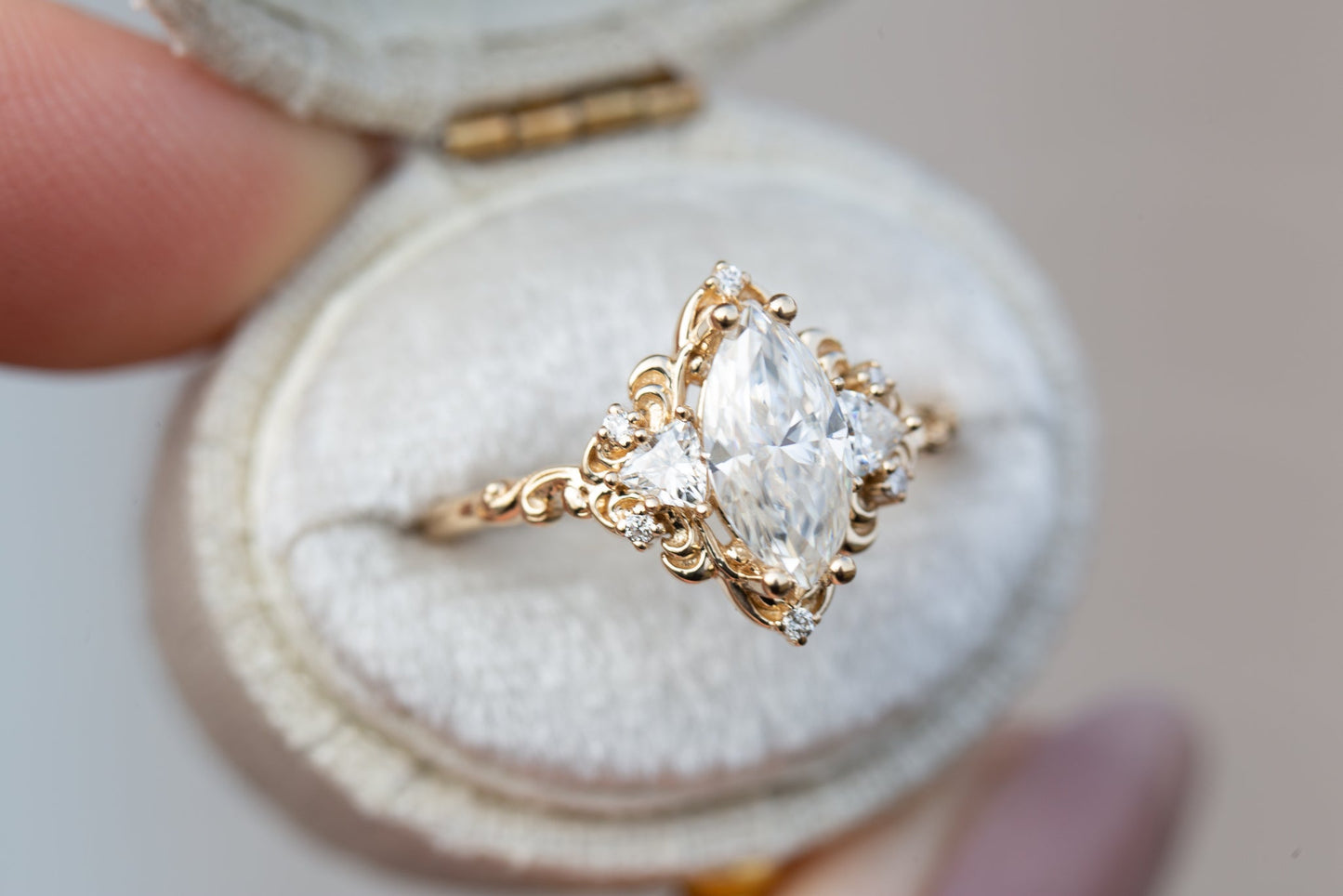 [Oramore jewelry] Aurora three stone with marquise moissanite