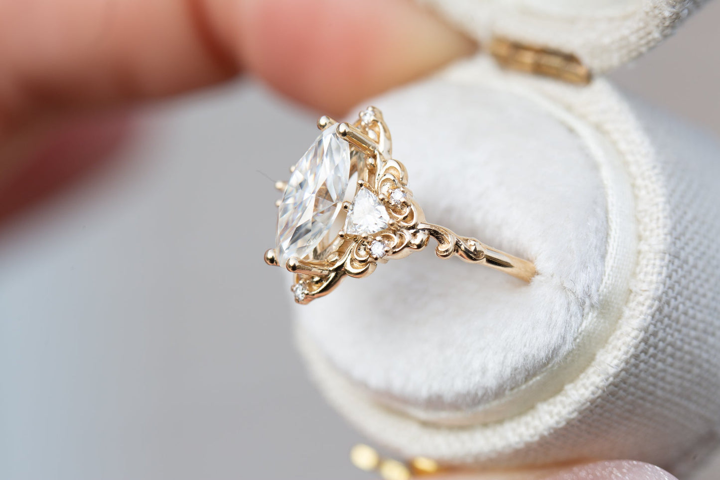 [Oramore jewelry] Aurora three stone with marquise moissanite