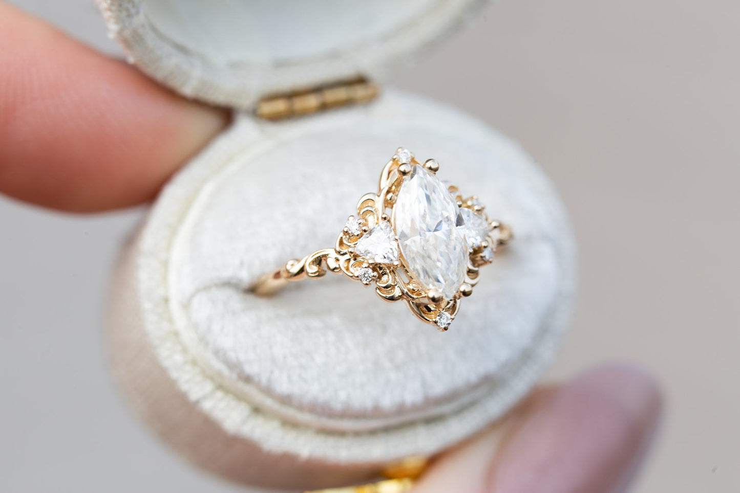 [Oramore jewelry] Aurora three stone with marquise moissanite