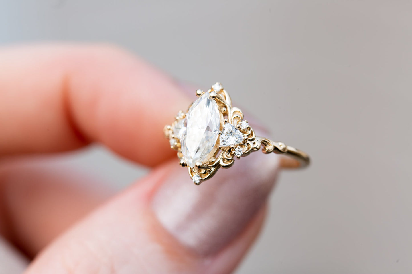 [Oramore jewelry] Aurora three stone with marquise moissanite