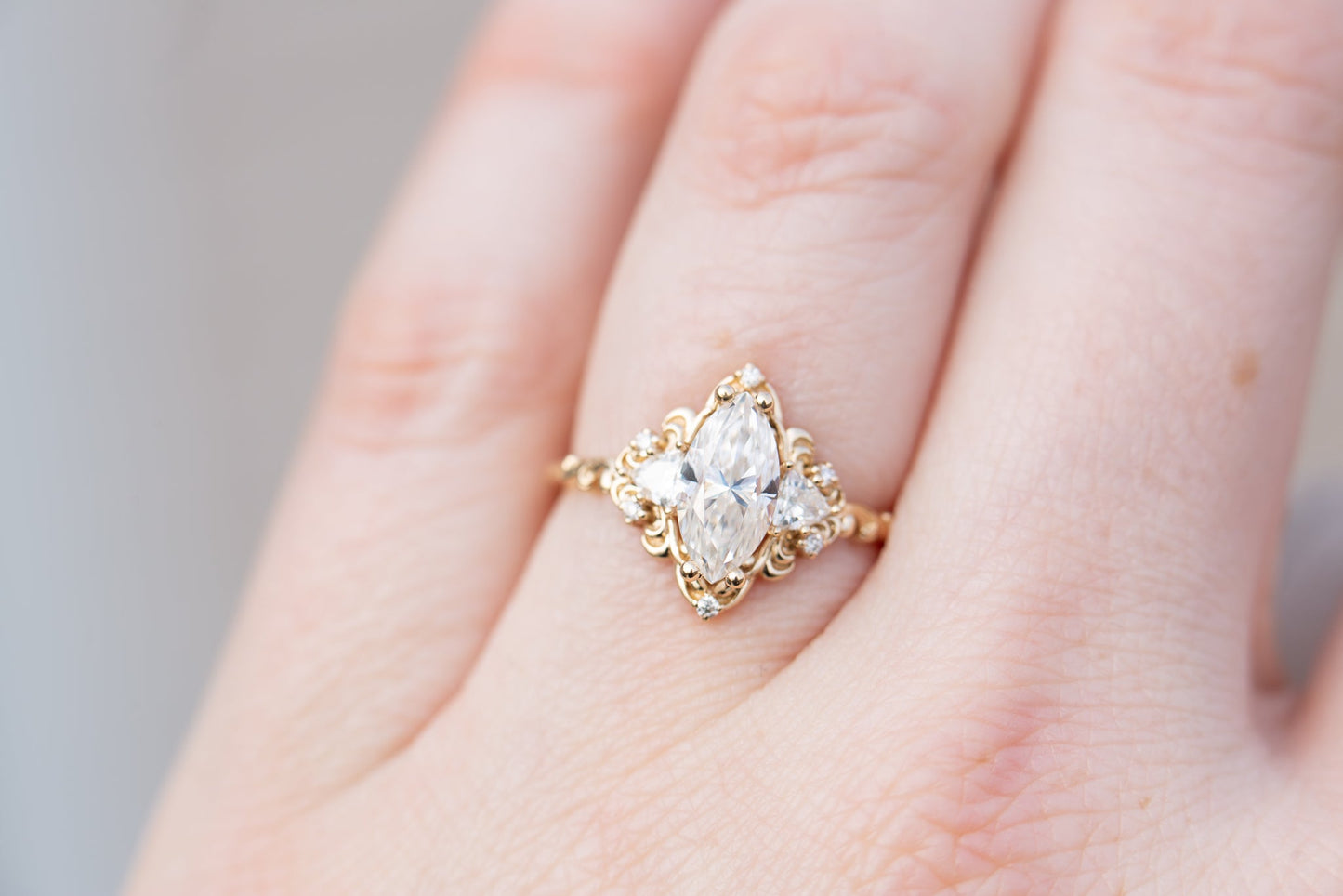 [Oramore jewelry] Aurora three stone with marquise moissanite