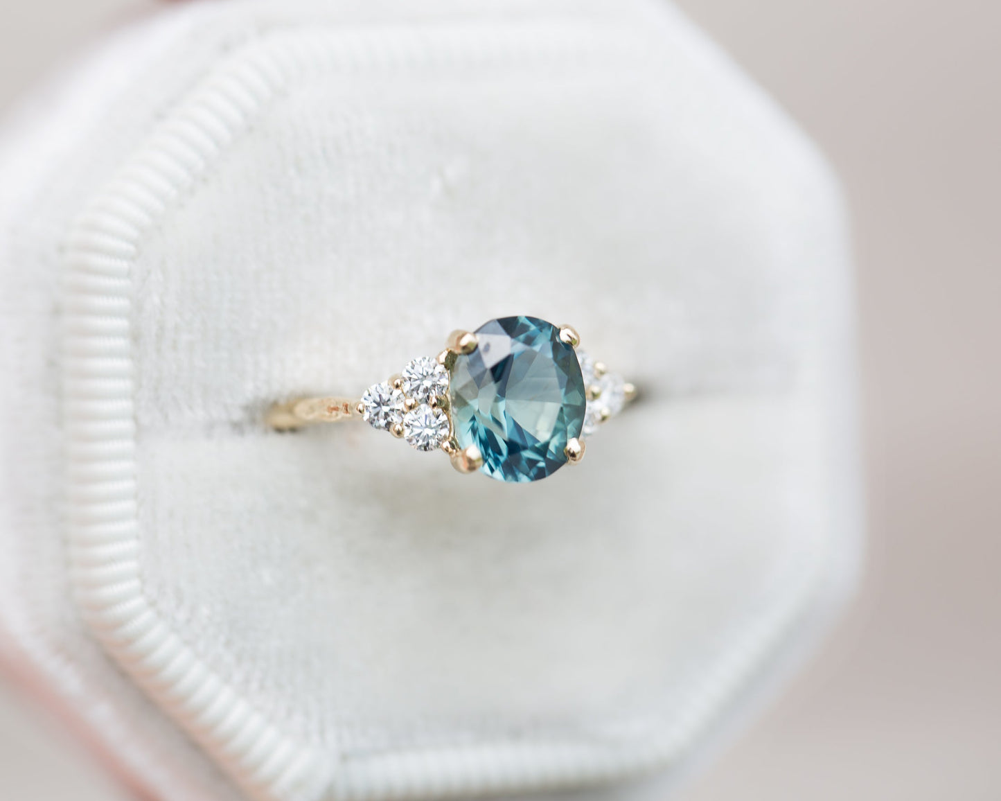 [Oramore Jewelry]Oval teal sapphire leaf engagement ring, seraphina setting
