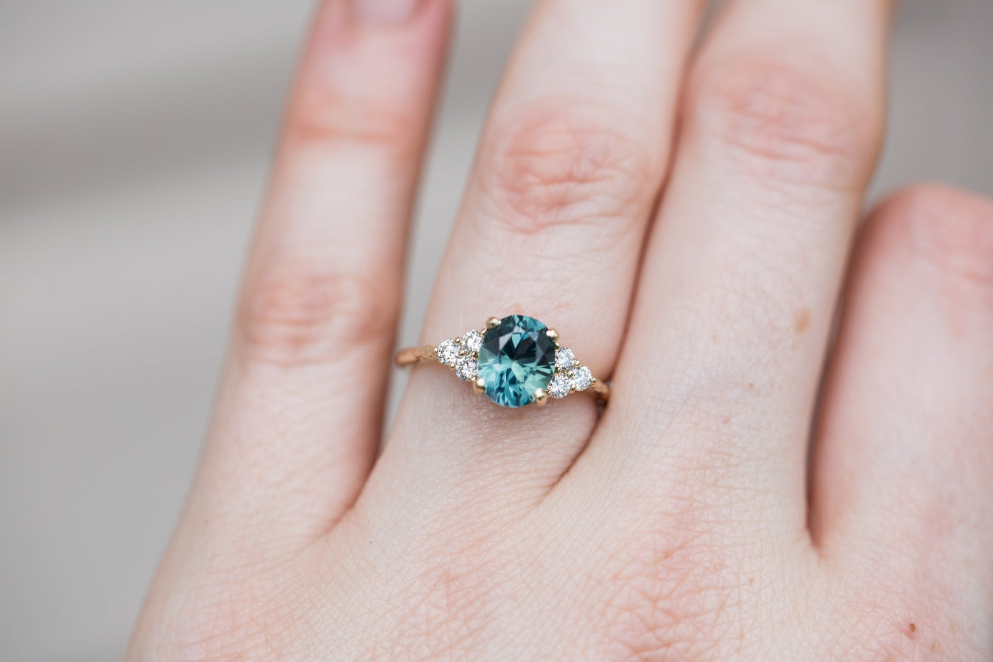 [Oramore Jewelry]Oval teal sapphire leaf engagement ring, seraphina setting