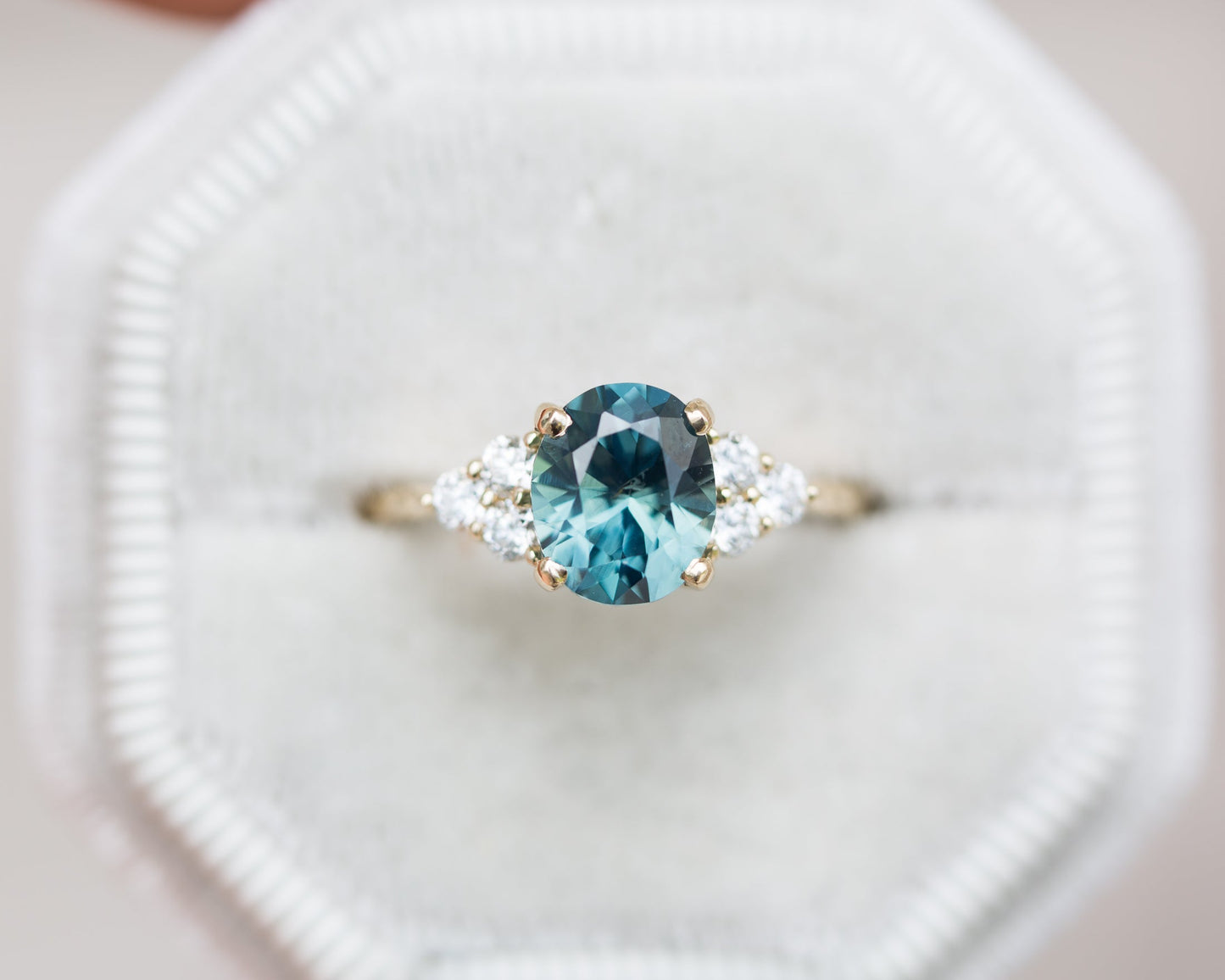 [Oramore Jewelry]Oval teal sapphire leaf engagement ring, seraphina setting