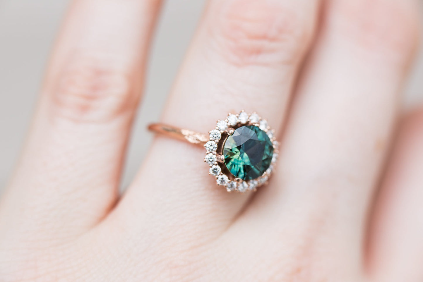 [Oramore Jewelry]1.97ct round teal sapphire midsummer ring