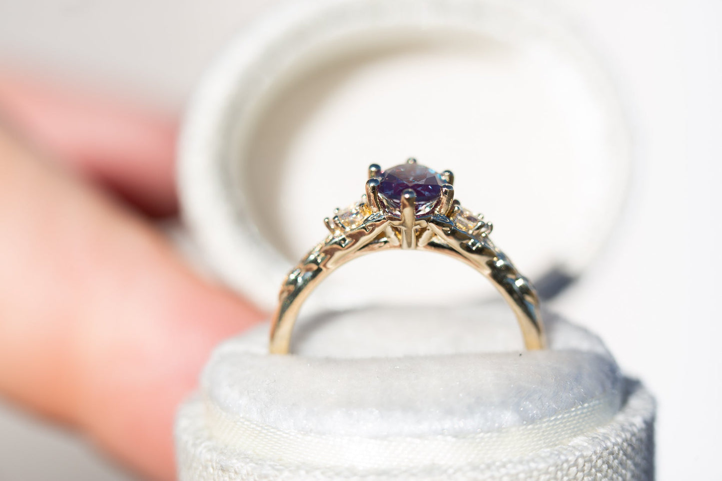 [Oramore jewelry]Aspen setting with oval lab alexandrite 6 prongs