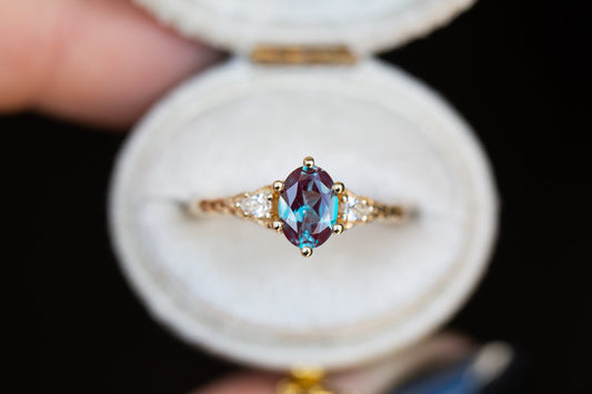 [Oramore jewelry]Aspen setting with oval lab alexandrite 6 prongs