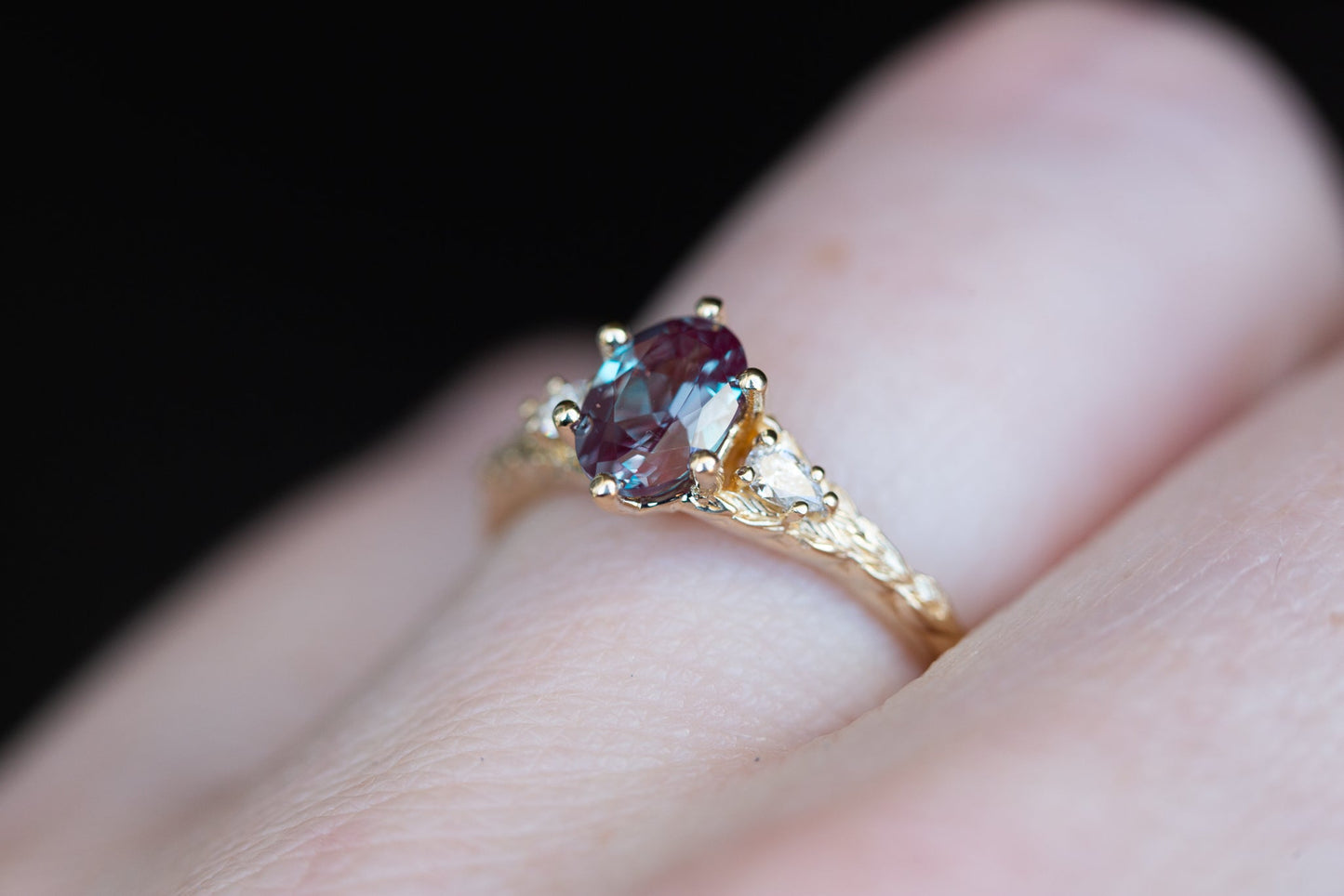 [Oramore jewelry]Aspen setting with oval lab alexandrite 6 prongs