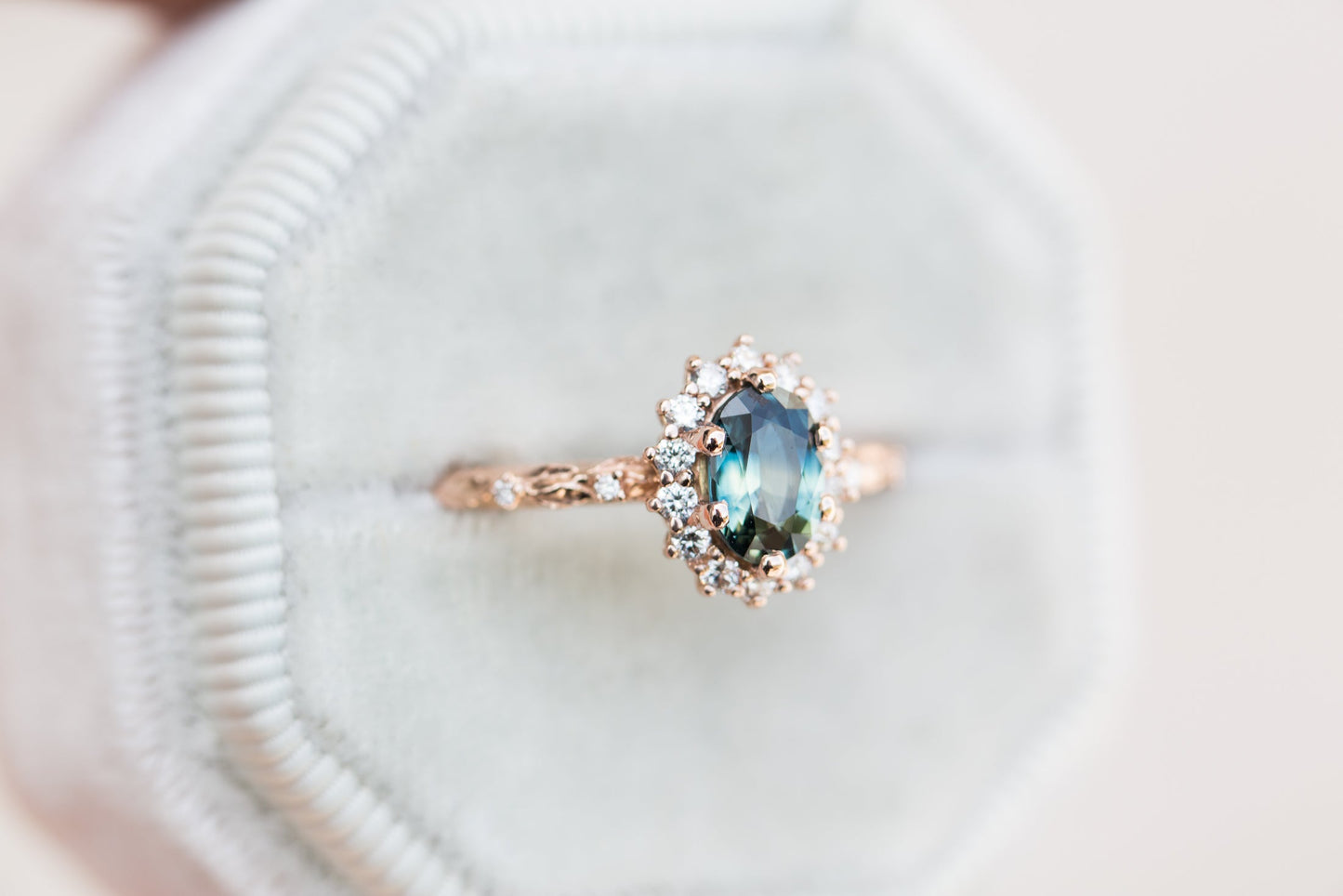 [Oramore Jewelry]Oval blue green halo leaf ring, Eqwene setting