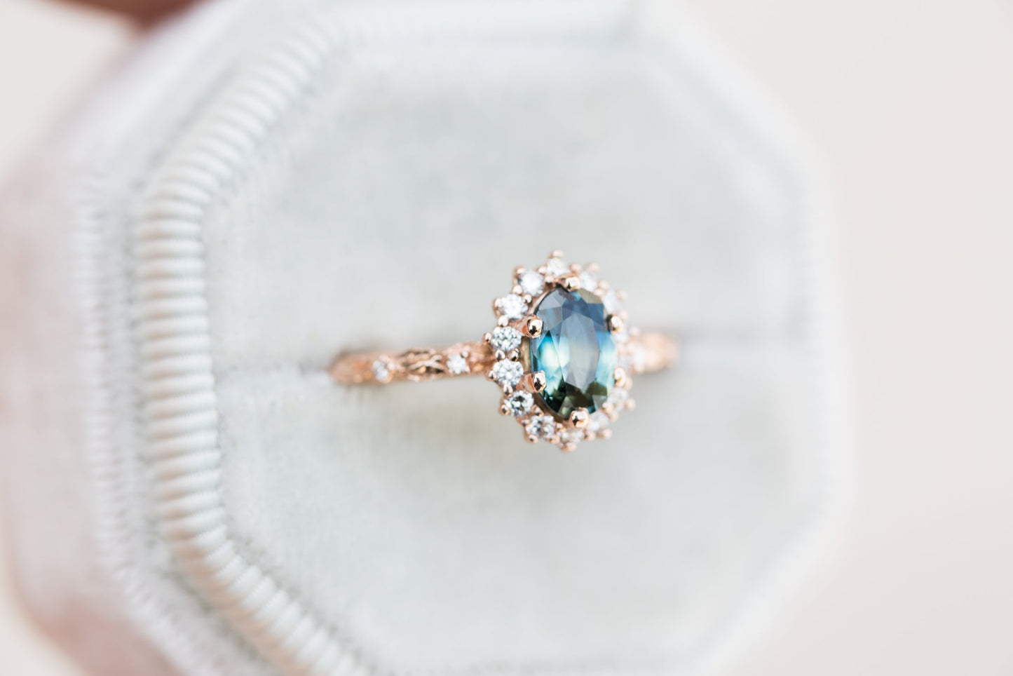 [Oramore Jewelry]Oval blue green halo leaf ring, Eqwene setting