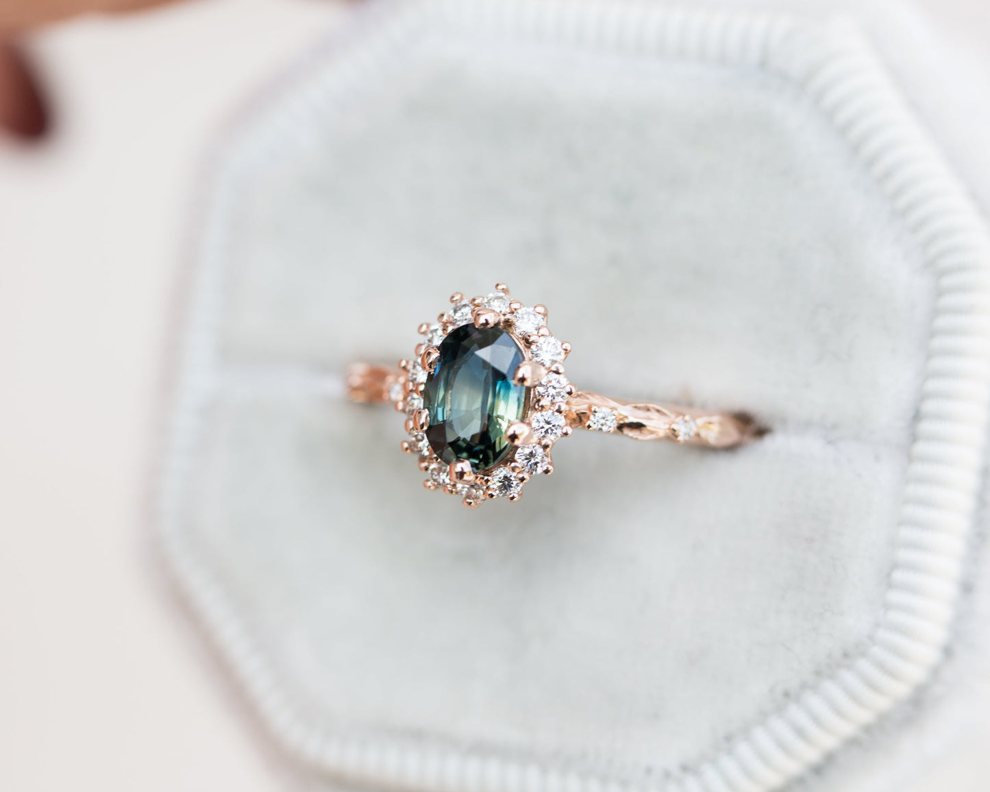 [Oramore Jewelry]Oval blue green halo leaf ring, Eqwene setting
