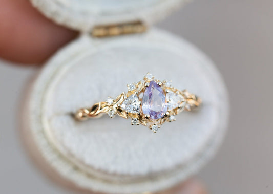 [Oramore Jewelry]Briar rose three stone with pear lavender sapphire