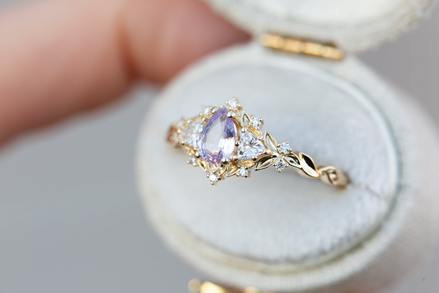 [Oramore Jewelry]Briar rose three stone with pear lavender sapphire