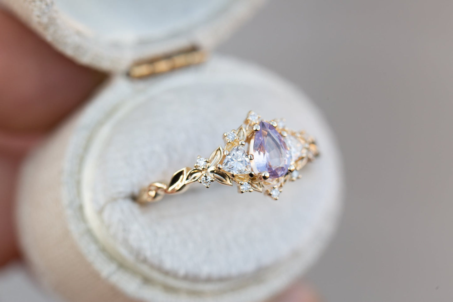 [Oramore Jewelry]Briar rose three stone with pear lavender sapphire