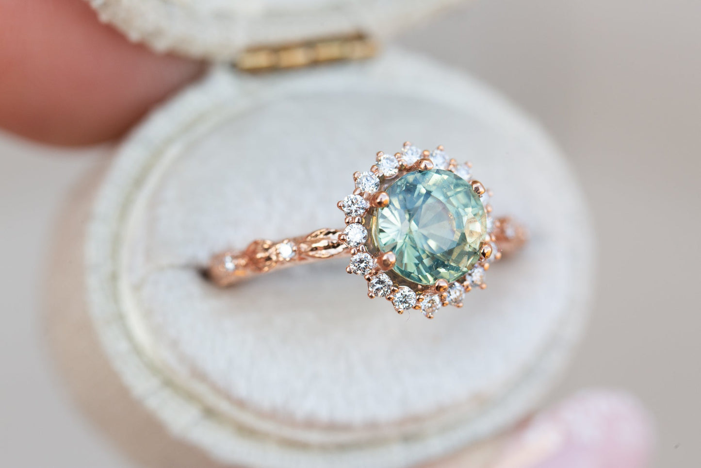 [Oramore Jewelry]Egwene setting with round teal sapphire