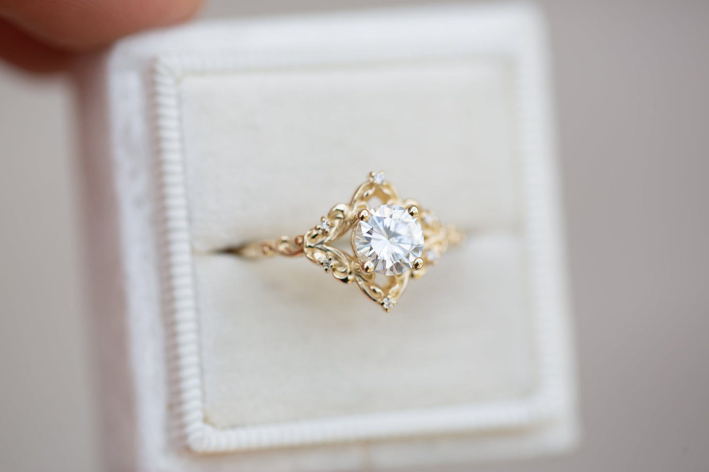 [Oramore Jewelry]Aurora setting with 6mm round moissanite