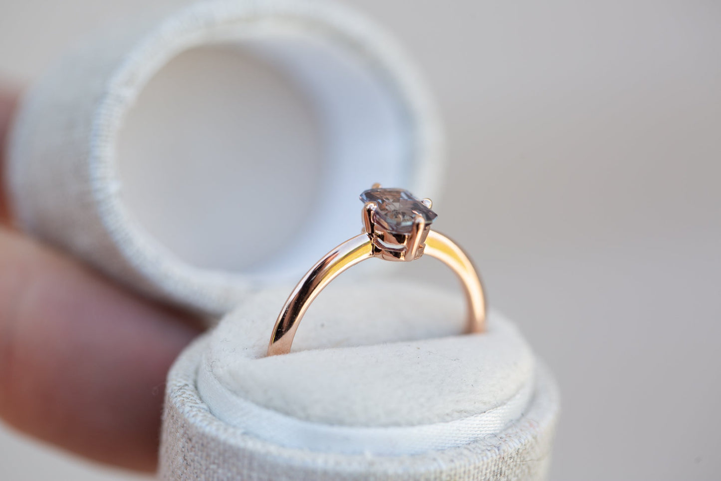 [Oramore Jewelry]Solitaire multi color sapphire ring