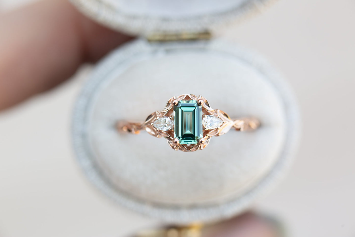 [Oramore Jewelry]Wisteria with lab green sapphire and diamonds