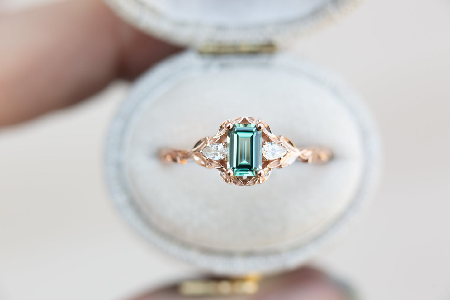 [Oramore Jewelry]Wisteria with lab green sapphire and diamonds