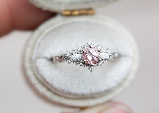 [Oramore Jewelry]Briar rose three stone with round lab peach sapphire