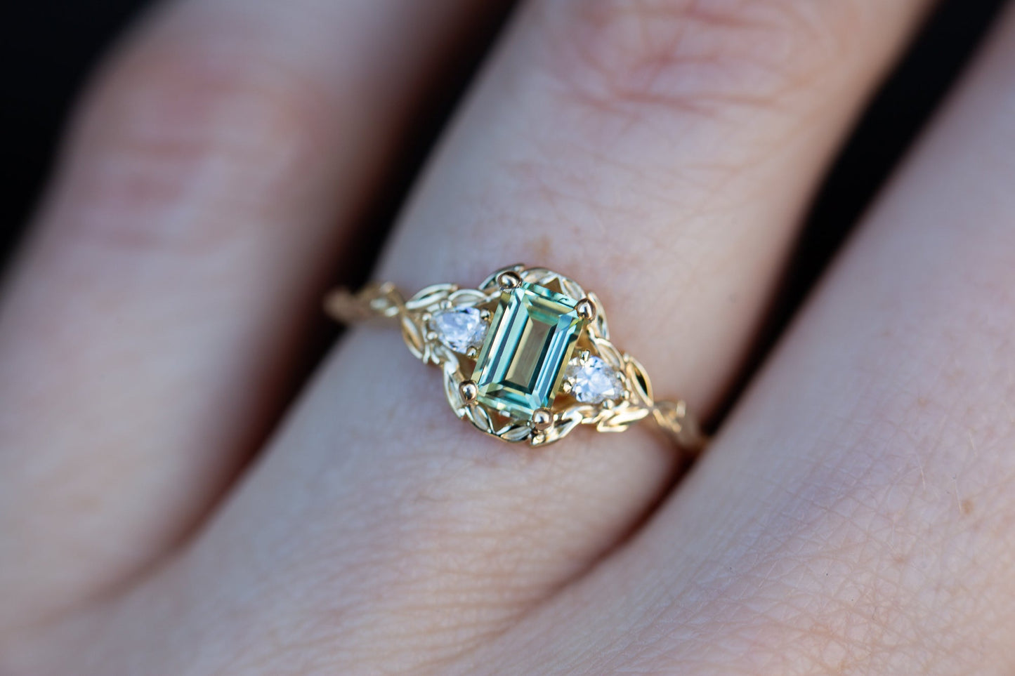 [Oramore Jewelry]Wisteria with lab green sapphire and diamonds