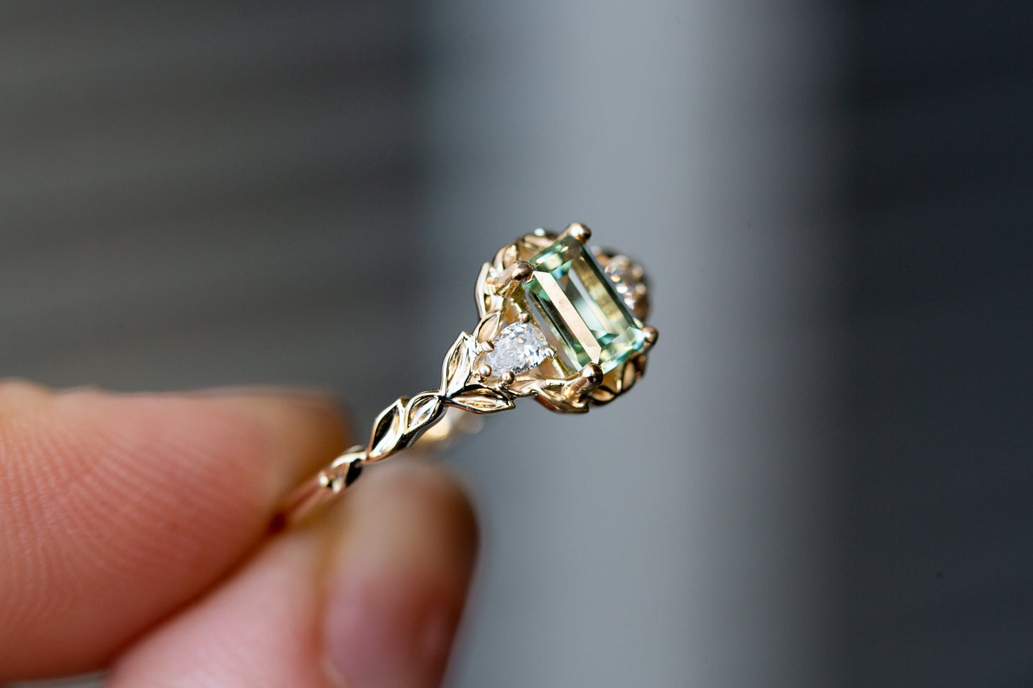 [Oramore Jewelry]Wisteria with lab green sapphire and diamonds