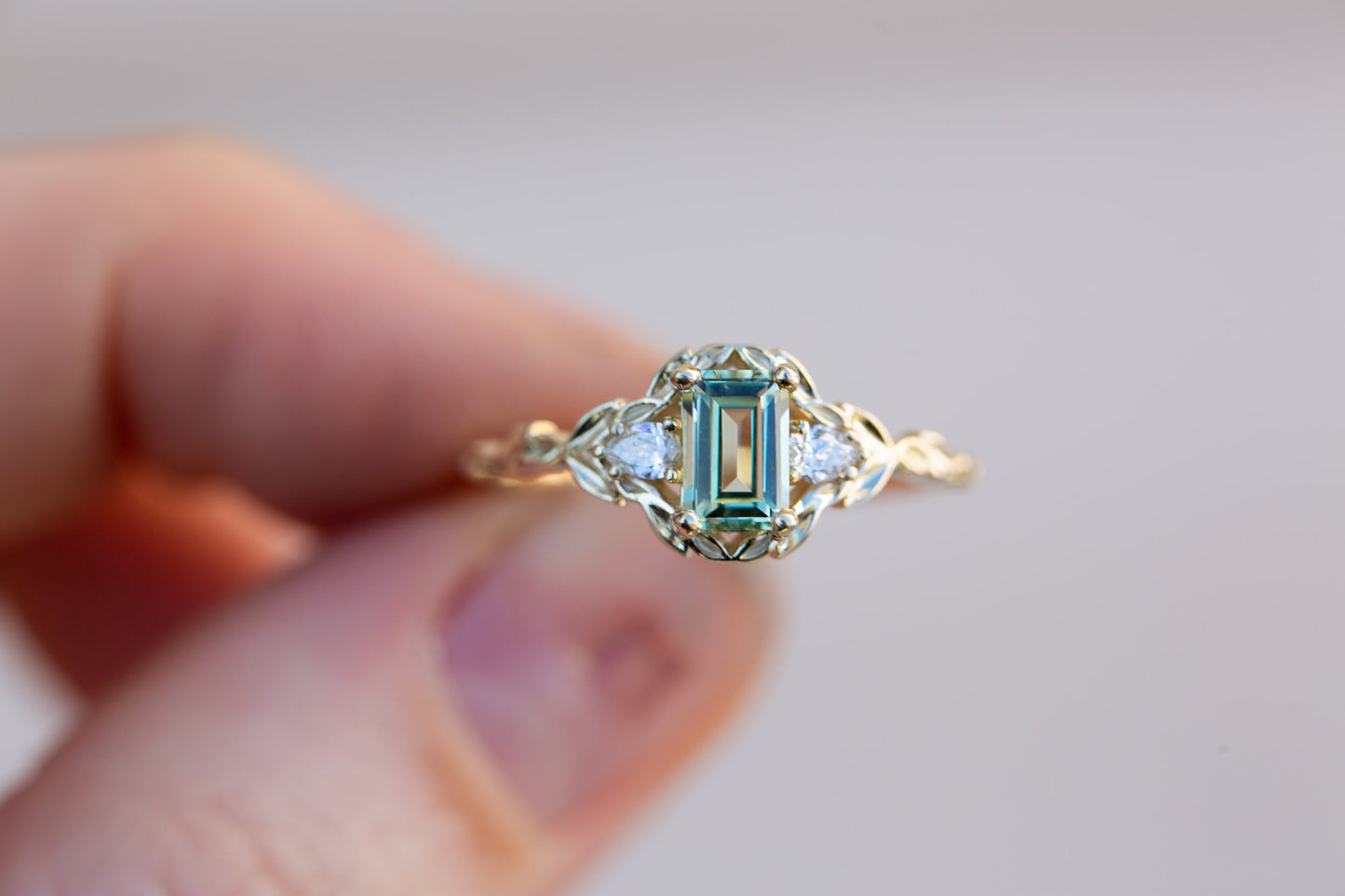 [Oramore Jewelry]Wisteria with lab green sapphire and diamonds