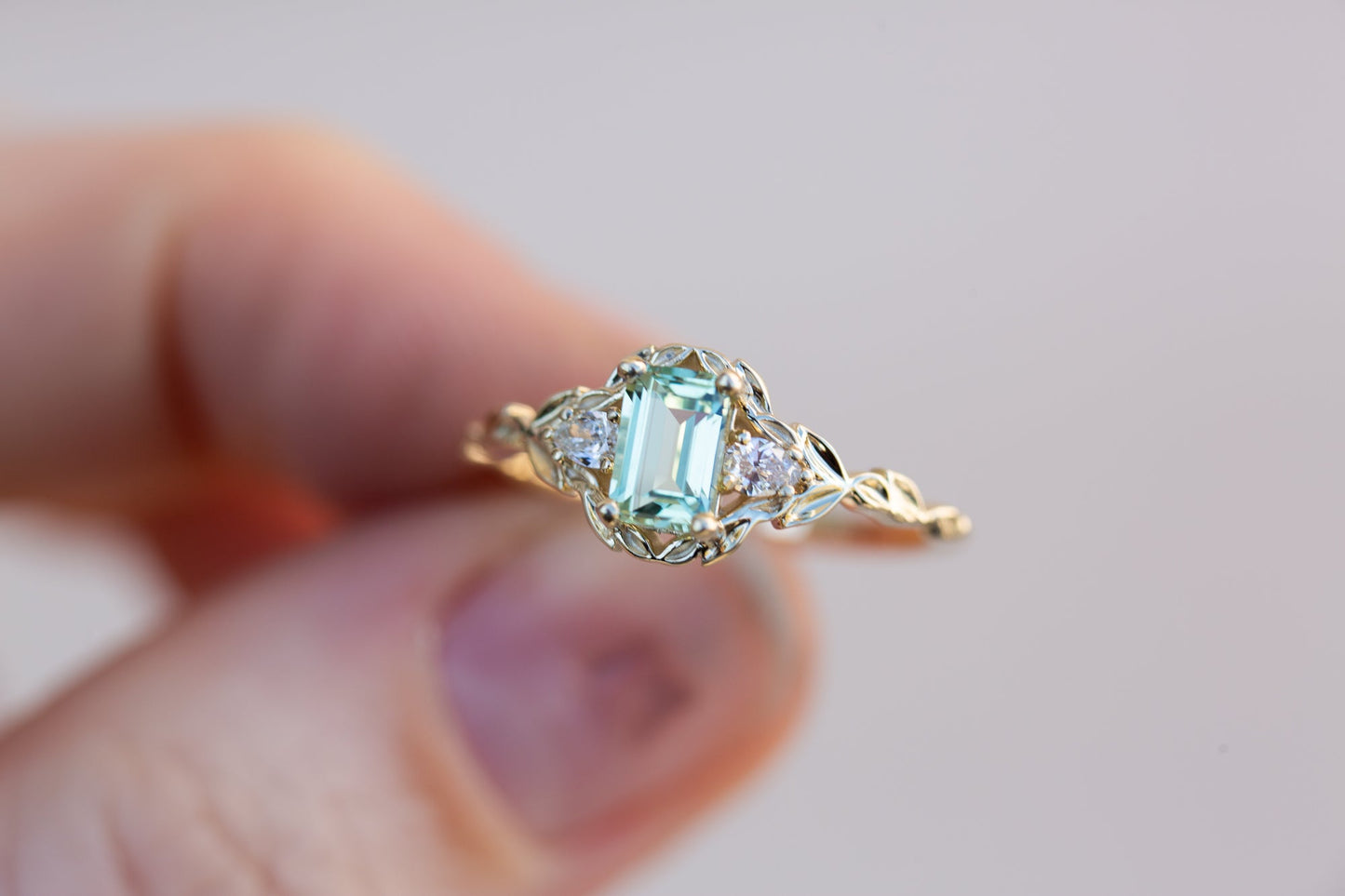 [Oramore Jewelry]Wisteria with lab green sapphire and diamonds