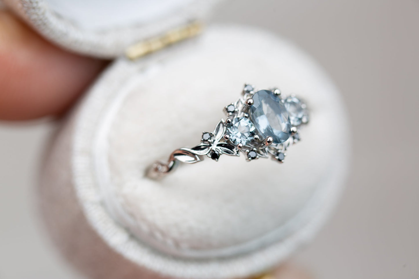 [Oramore Jewelry]Briar rose three stone with grey spinel and black diamonds