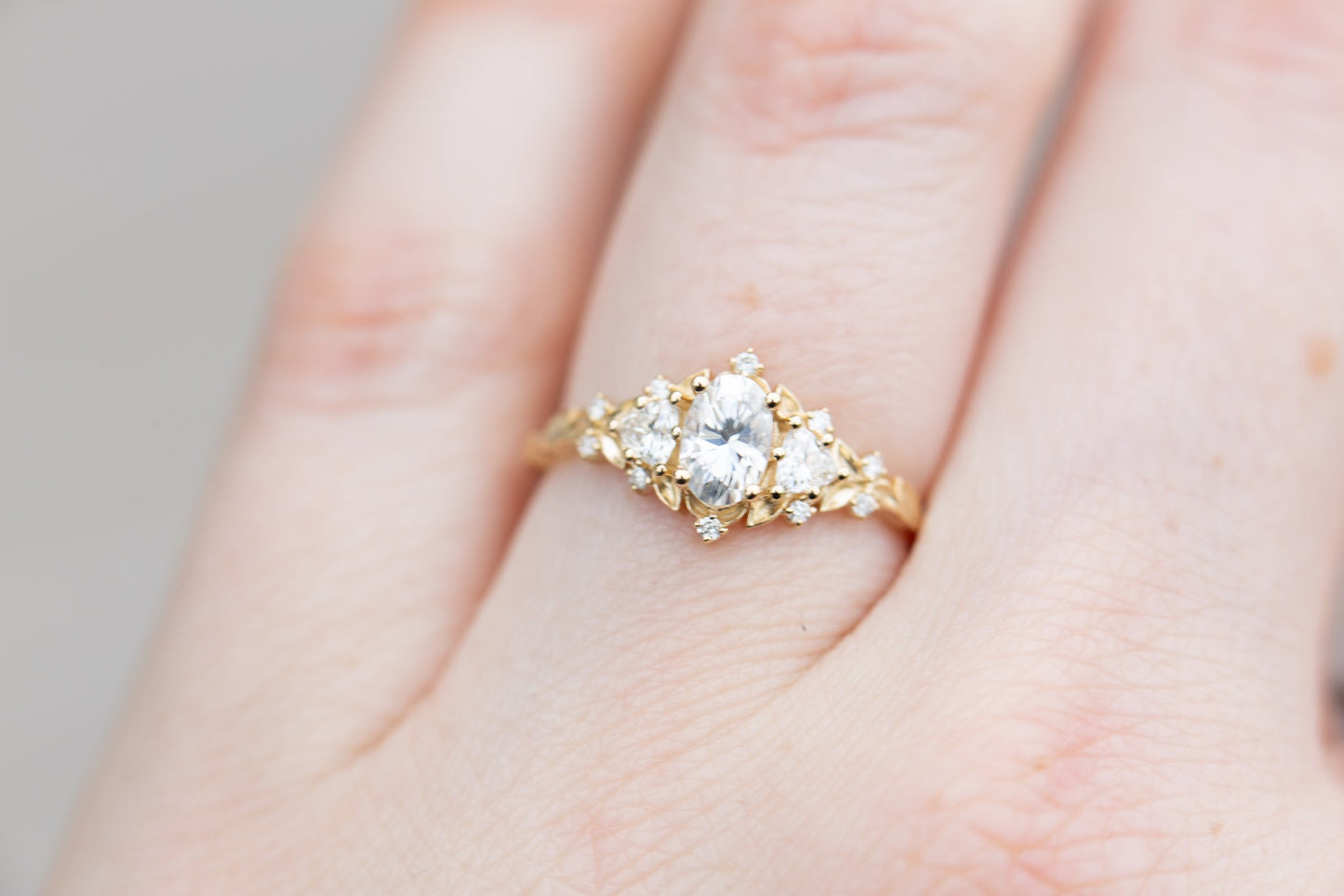 [Oramore Jewelry]Briar rose three stone with oval moissanite (fairy queen ring)