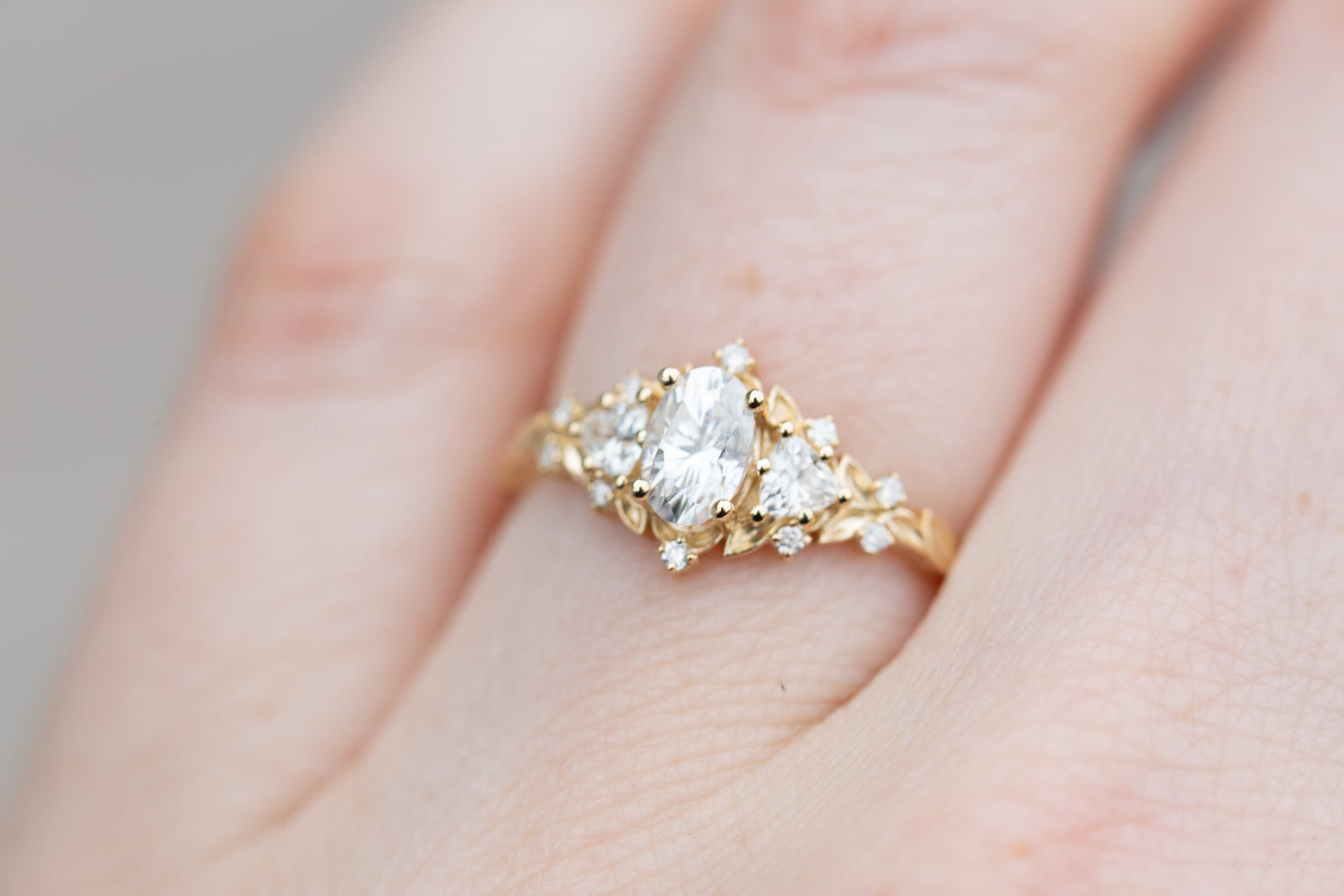 [Oramore Jewelry]Briar rose three stone with oval moissanite (fairy queen ring)
