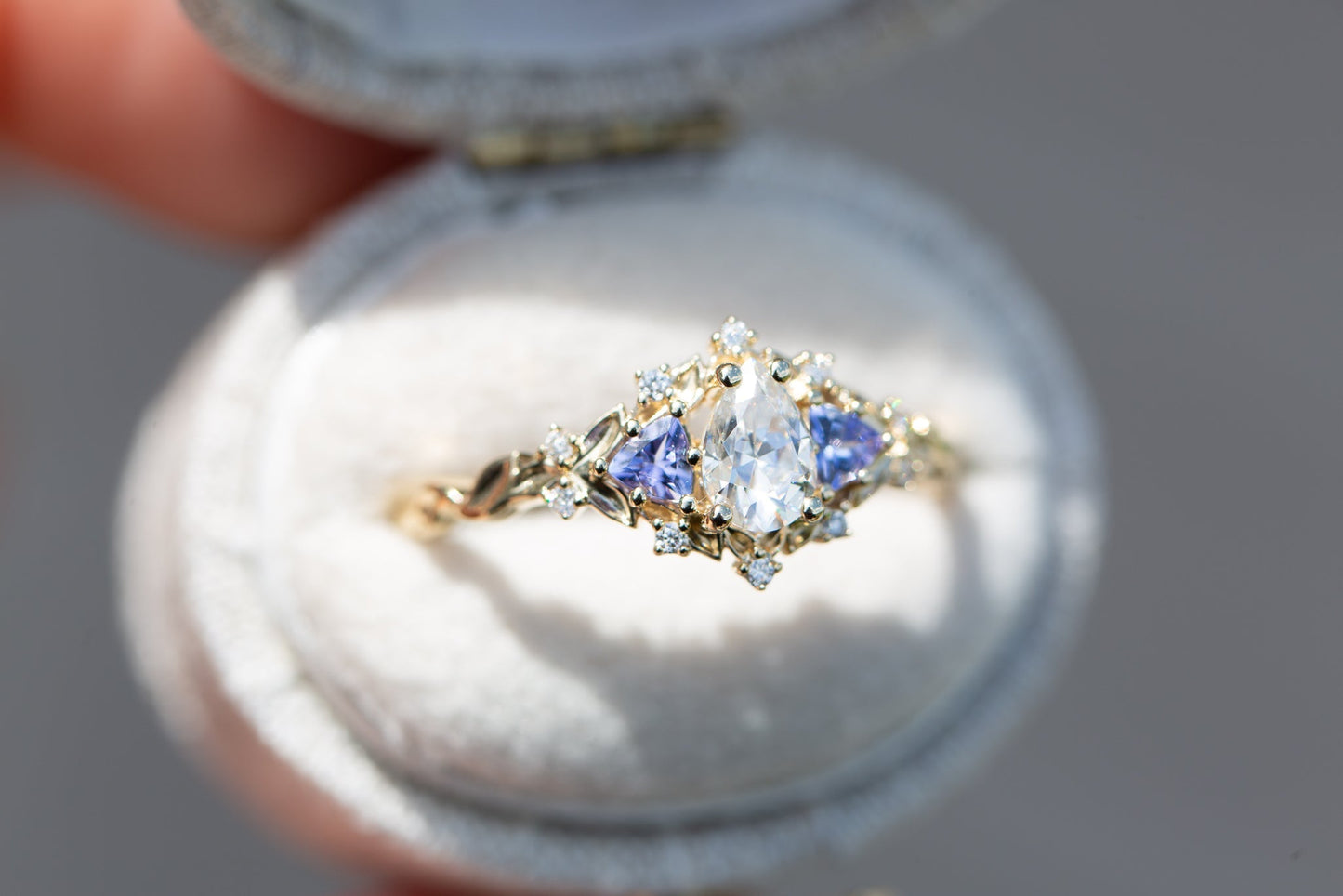 [Oramore Jewelry]14k rose Briar rose three stone with pear moissanite and tanzanite (fairy queen ring)