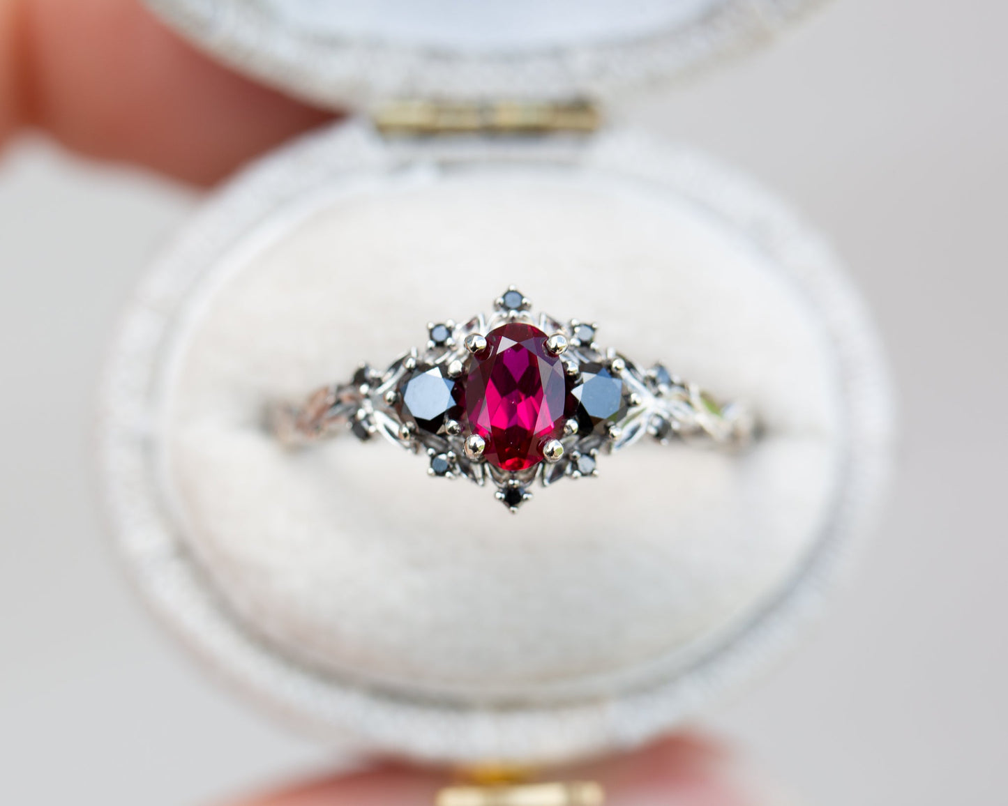 [Oramore Jewelry]Briar rose three stone with ruby and black diamonds