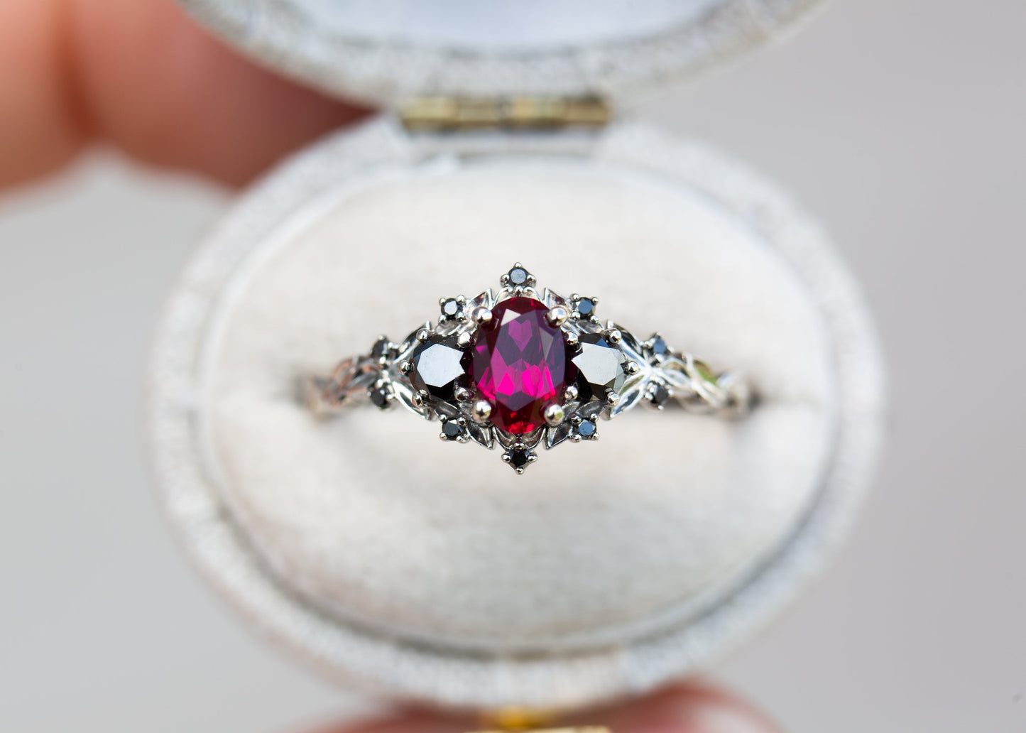 [Oramore Jewelry]Briar rose three stone with ruby and black diamonds