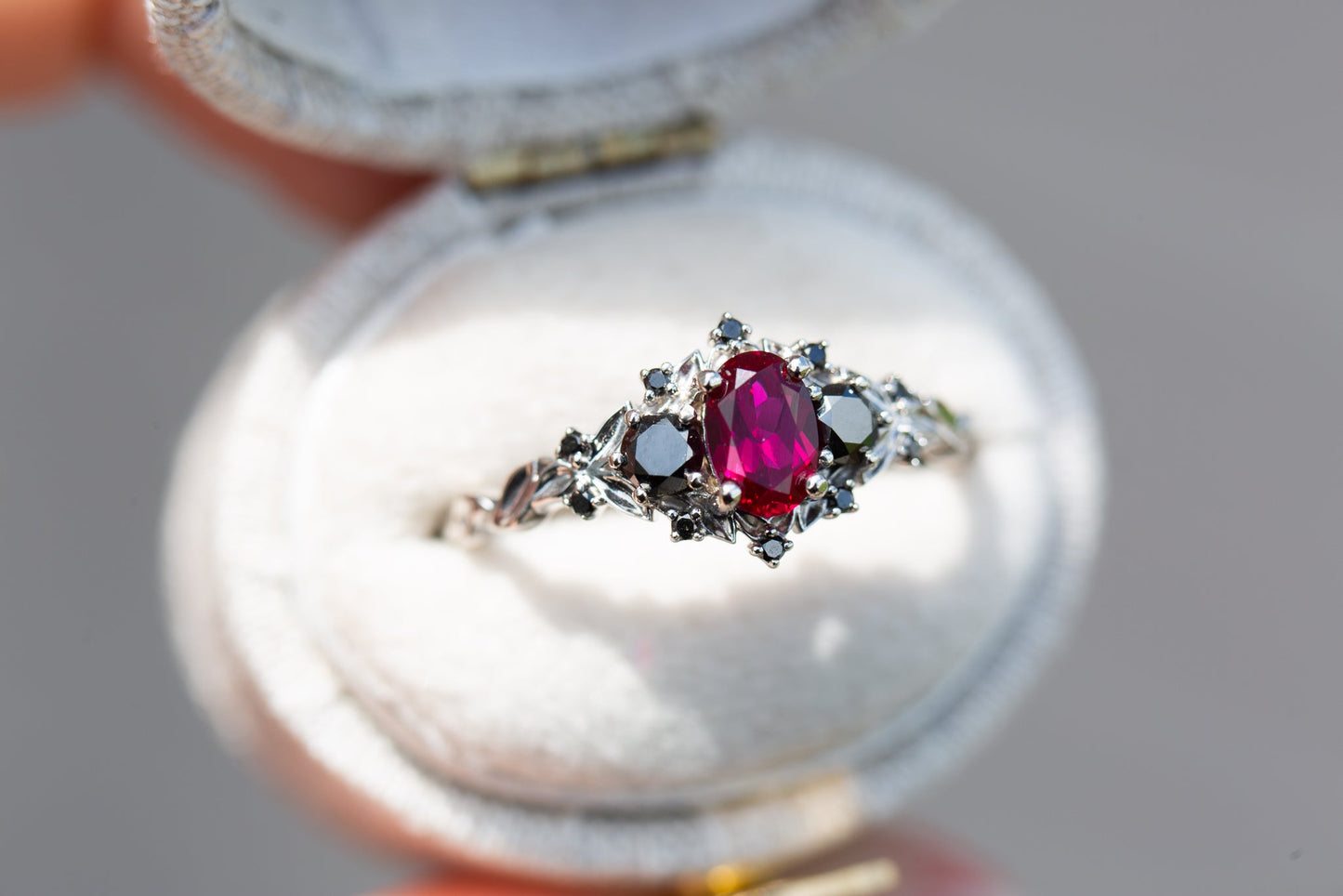 [Oramore Jewelry]Briar rose three stone with ruby and black diamonds