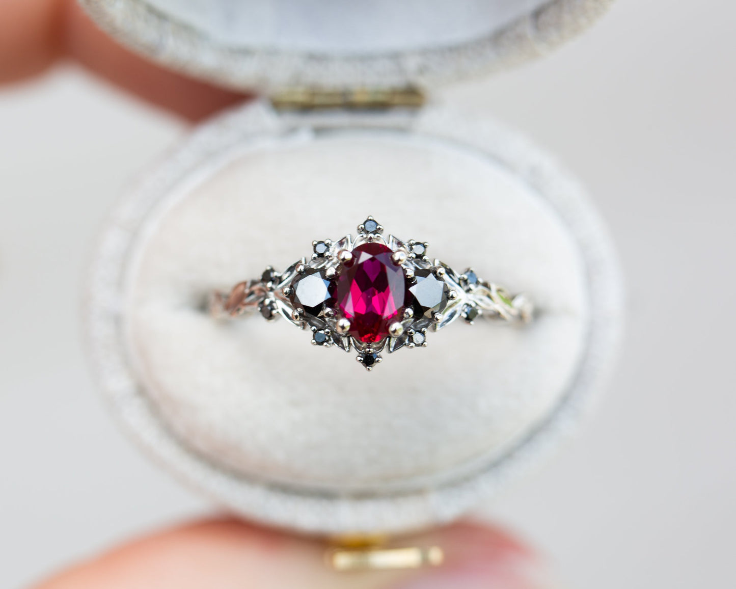 [Oramore Jewelry]Briar rose three stone with ruby and black diamonds
