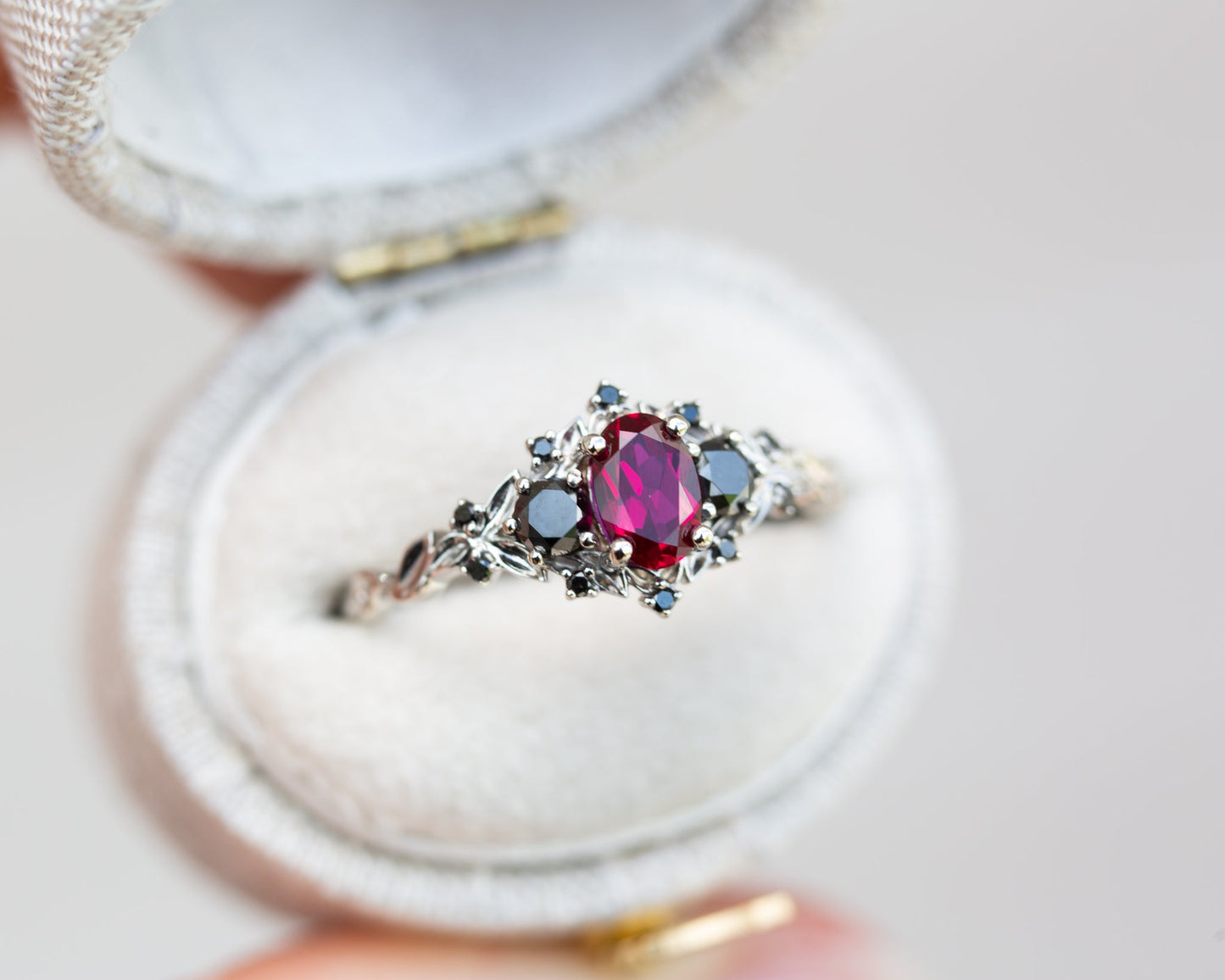 [Oramore Jewelry]Briar rose three stone with ruby and black diamonds