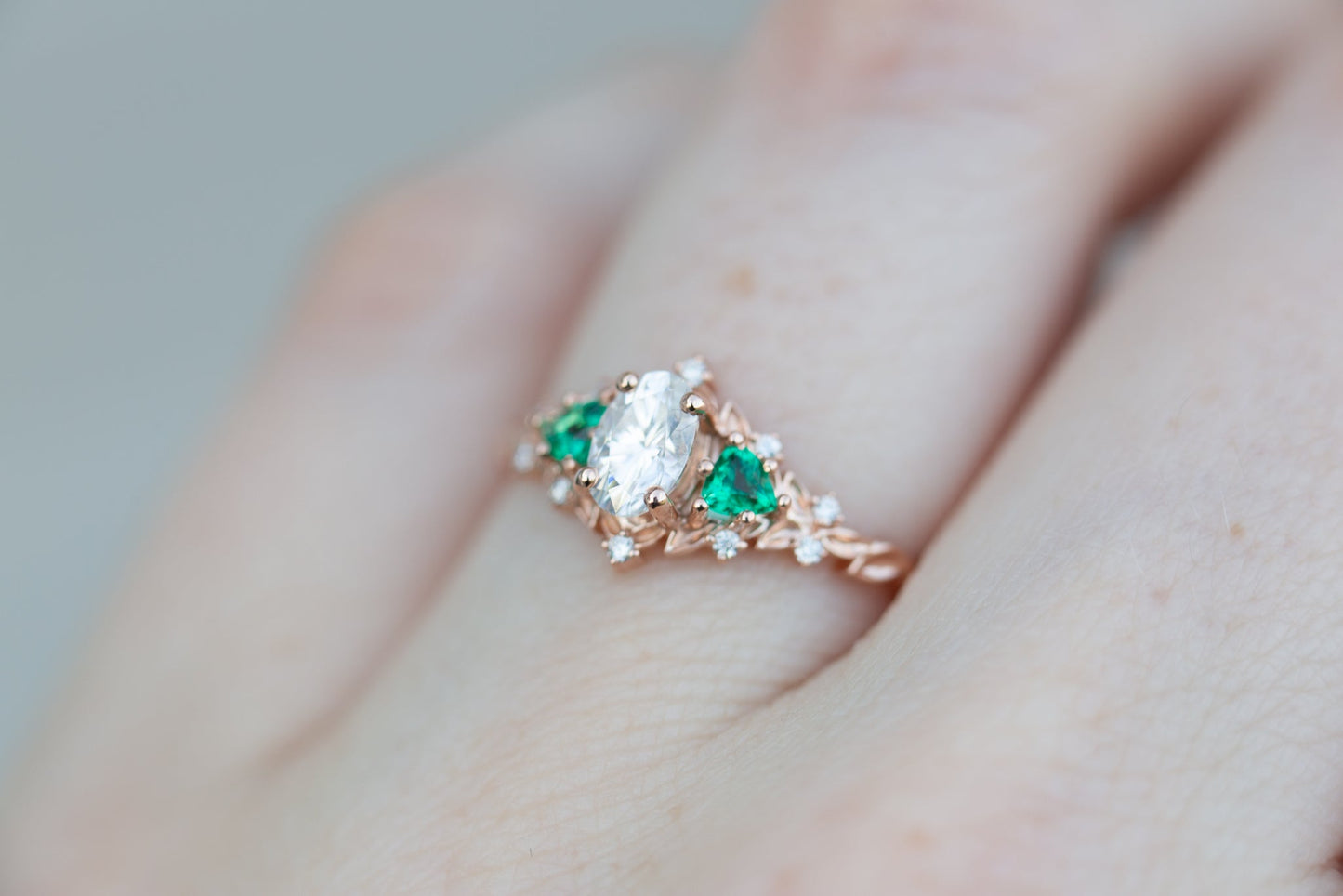 [Oramore Jewelry]Briar rose three stone with oval moissanite and lab emerald (fairy queen ring)