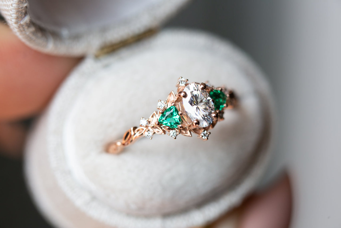 [Oramore Jewelry]Briar rose three stone with oval moissanite and lab emerald (fairy queen ring)