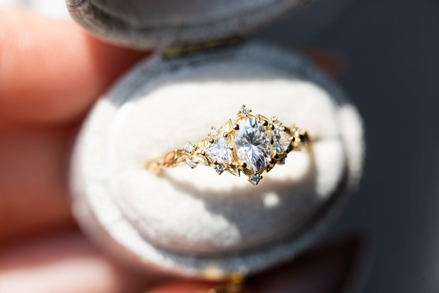 [Oramore Jewelry]Briar rose three stone with oval moissanite (fairy queen ring)