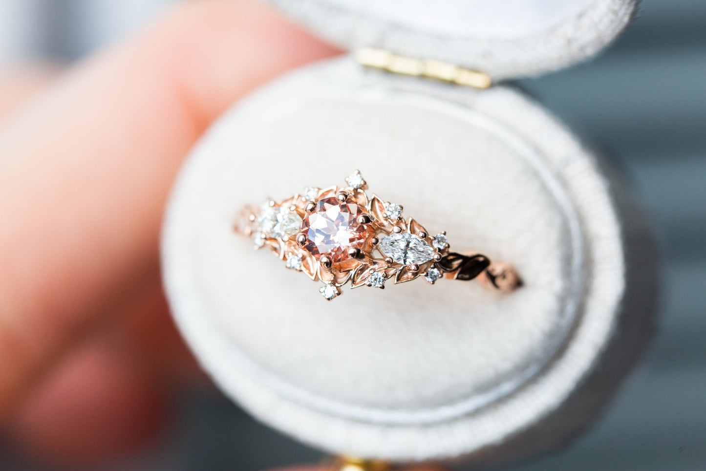 [Oramore Jewelry]Briar rose three stone with round lab peach sapphire