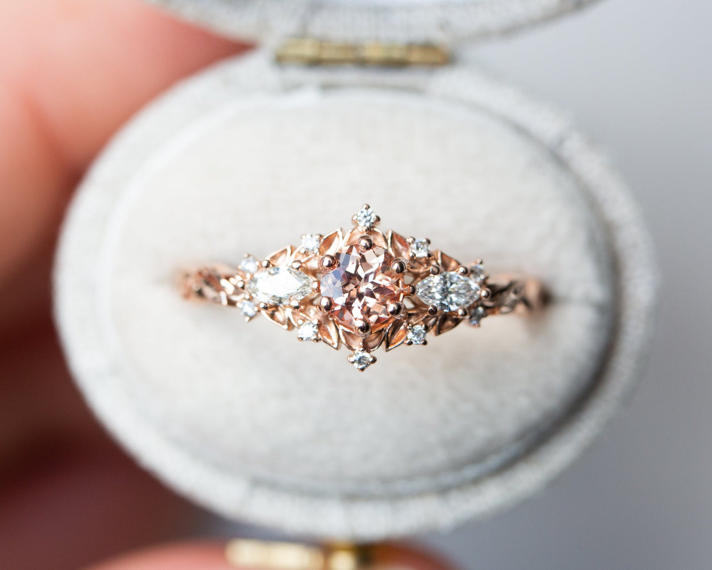 [Oramore Jewelry]Briar rose three stone with round lab peach sapphire