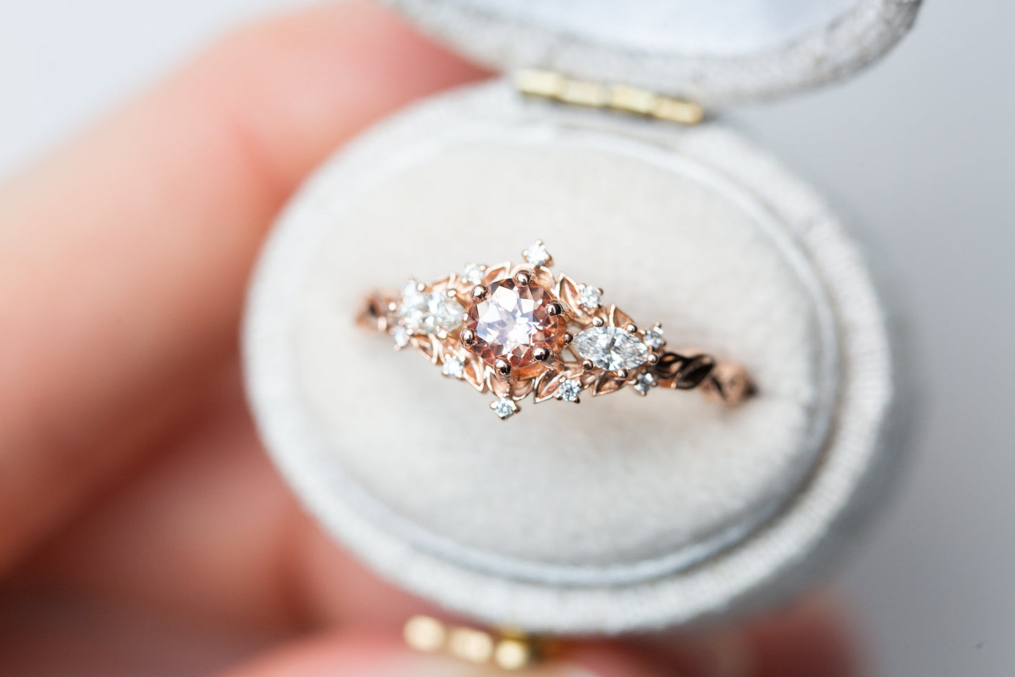 [Oramore Jewelry]Briar rose three stone with round lab peach sapphire